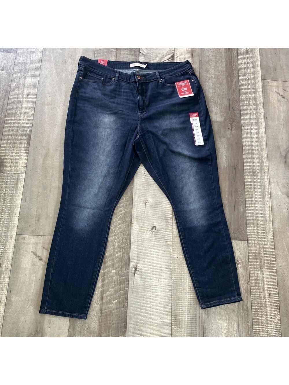 Levi's Strauss signature Mid Rise Skinny Soft Stretch Size 20 Plus Jeans New